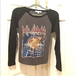 Daydreamer Def Leopard Raglan Tee